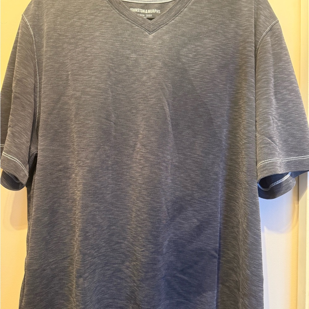 v neck grey t shirt